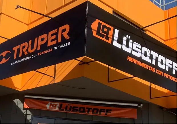 Cartelería luminosa producida e instalada por Gráfica 360 en Salta